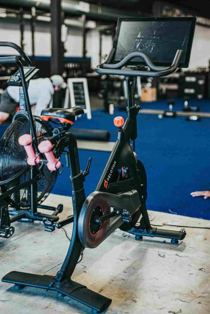 réglage résistance vélo d'appartement : un vélo stationnaire